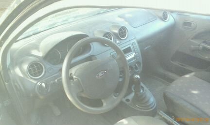 Ford Fiesta 1.4 МТ, 2004, хетчбэк