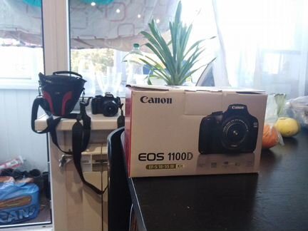 Фотоопарат canon EOS 1100D