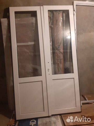 Дверь 2,3х1,47м Rehau