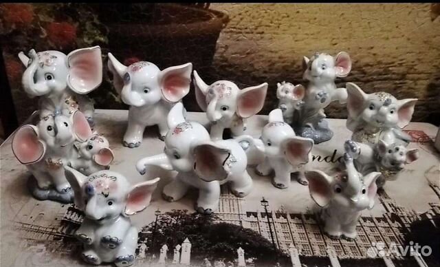 Фигурки слоники. Витринное хранение