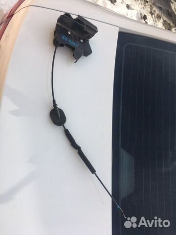 Продам замок задней двери Лада Веста