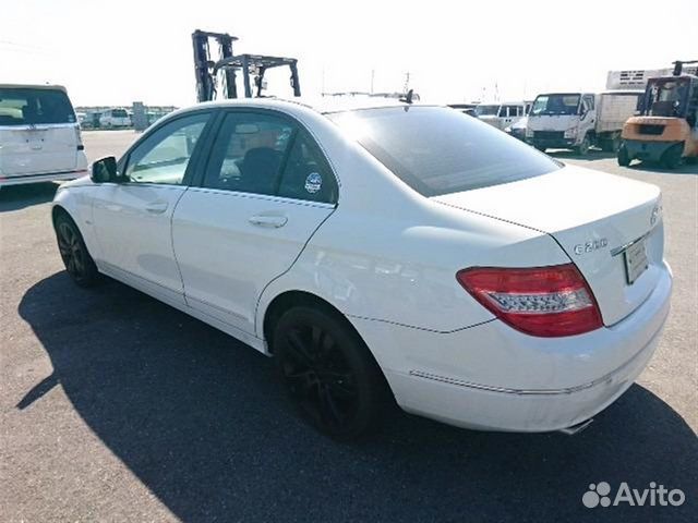 Фонарь задний правый Mercedes-Benz C W204 271950