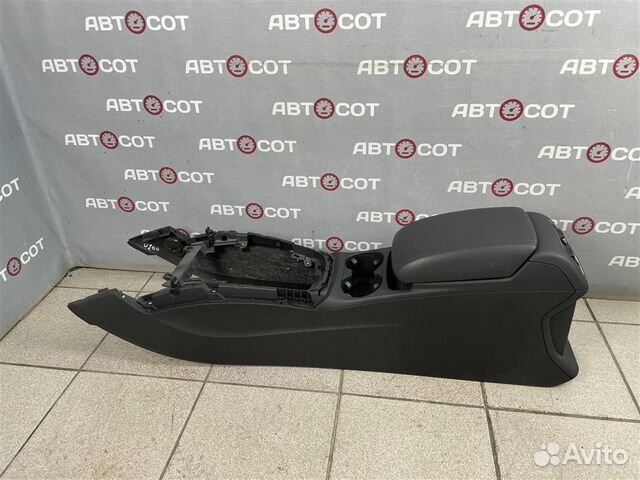 Консоль центральная с подлокотником Audi Q5 8R 2