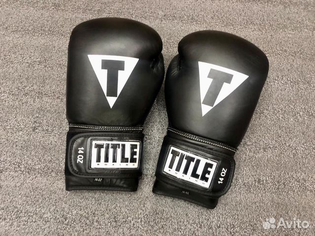 Боксерские перчатки Title кожаные
