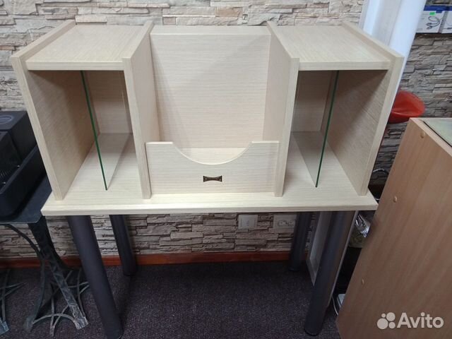 Полка для виниловых пластинок