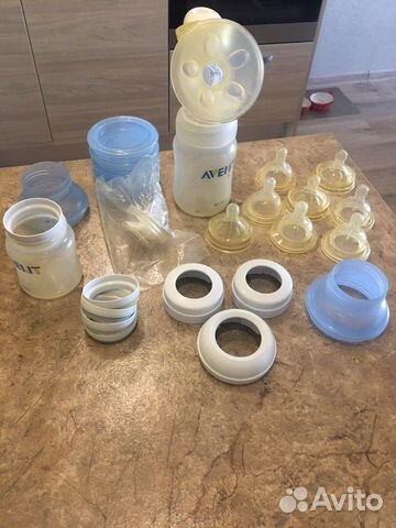 Молокоотсос Авент и насадки,подарок