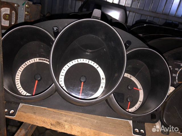 Приборная панель Mazda 3 bk 2.0 2.3 черная