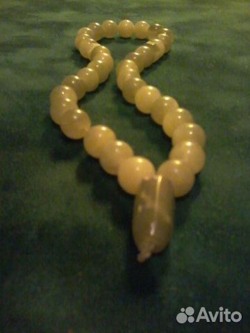 Чётки натуральный камень нефрит новые