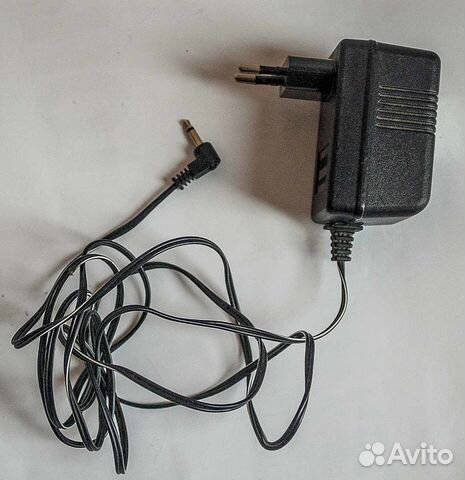 Адаптер 220-230 вольт/12 вольт модель для ноутбука Адаптер 220-230 вольт/12 вольт модель для ноутбука