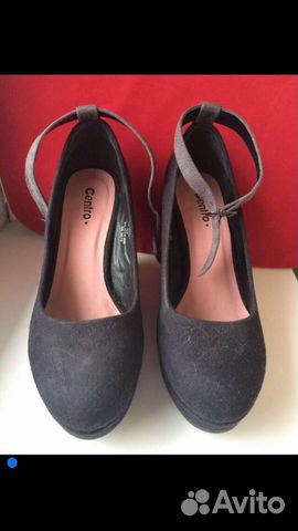 Туфли на танкетке