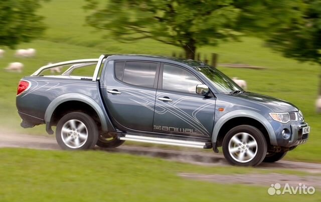 Лобовое, боковое, заднее стекло Mitsubishi L200