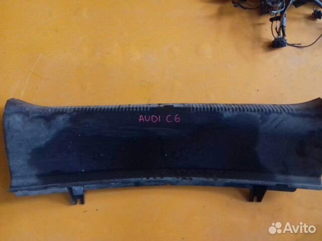 Обшивка багажника на Audi A6 C6
