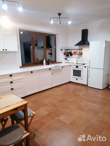 

3-к. коттедж, 300 м²