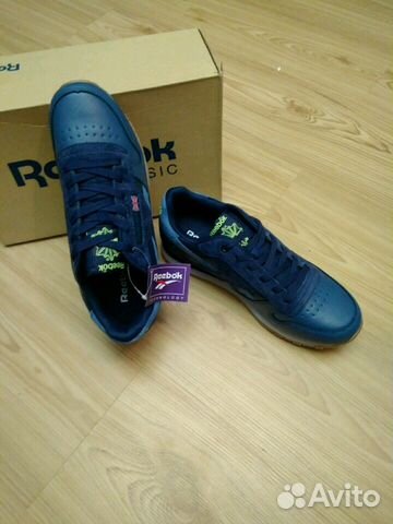 Новые кроссовки Reebok Classic Новые кроссовки Reebok Classic