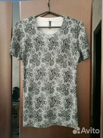 Футболки Bgn, Versace, Calvin Klein, Naf Naf p. M Футболки Bgn, Versace, Calvin Klein, Naf Naf p. M