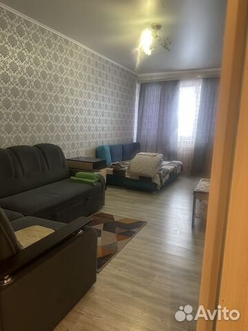 

1-к. квартира, 42 м², 1/3 эт.