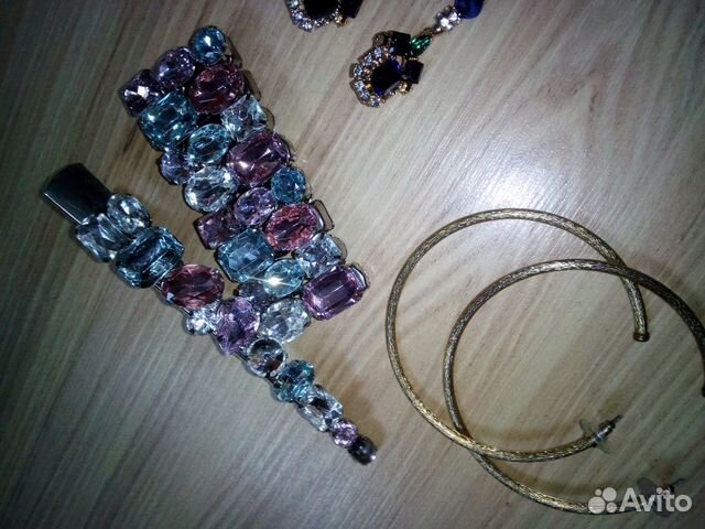 Серьги, браслет, заколка Серьги, браслет, заколка