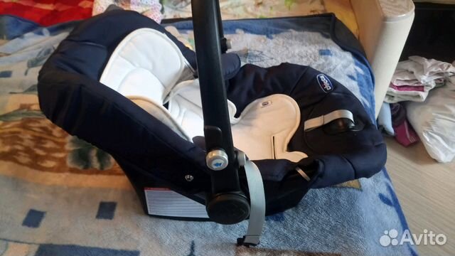 Автомобильное кресло Chicco 0-13 кг Автомобильное кресло Chicco 0-13 кг