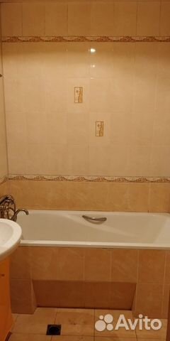 2-к квартира, 70 м², 1/10 эт.