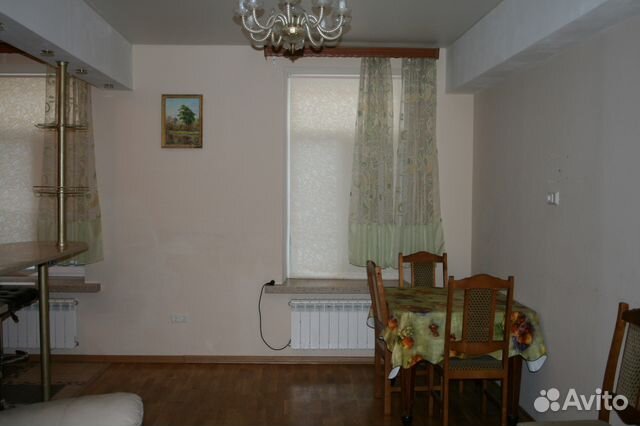 2-к квартира, 54 м², 1/4 эт.