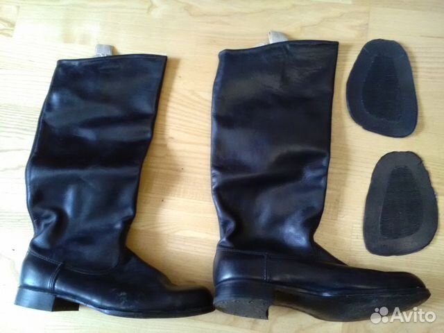 Новые хромовые сапоги времен СССР