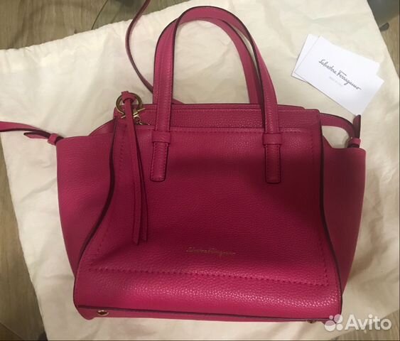 Новая сумка Salvatore Ferragamo Новая сумка Salvatore Ferragamo