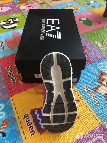 Кроссовки для девочки EA7 emporio armani размер 28 Кроссовки для девочки EA7 emporio armani размер 28