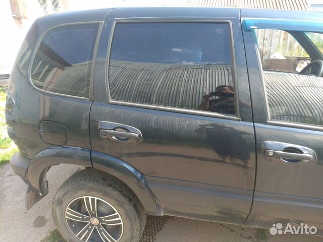 Задняя правая дверь Chevrolet Niva Задняя правая дверь Chevrolet Niva
