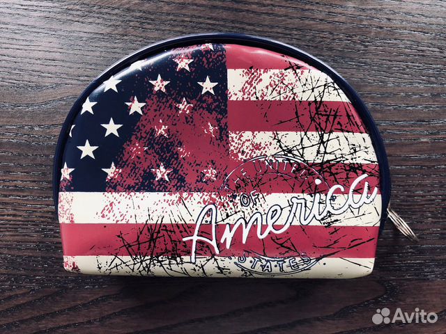 Косметички America пвх и золотистая кожзам