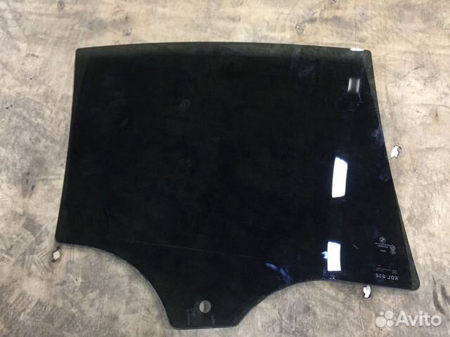 Стекло двери заднее для BMW 5er G30 Стекло двери заднее для BMW 5er G30