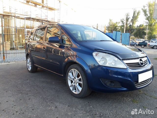 Zafira 2011 панорамная