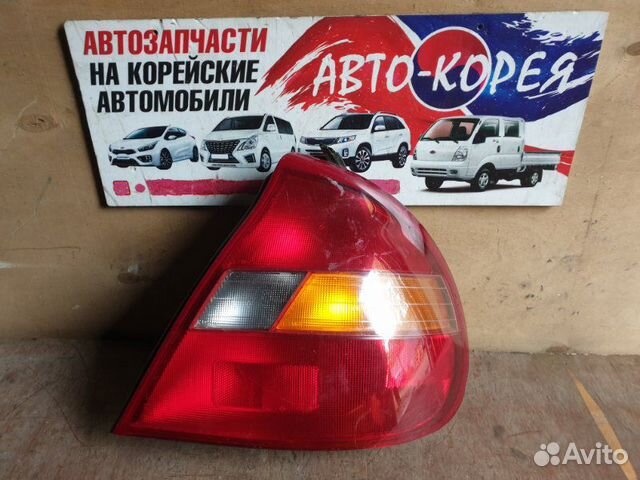 Стоп-сигнал задний правый Hyundai Sonata 1996-1998