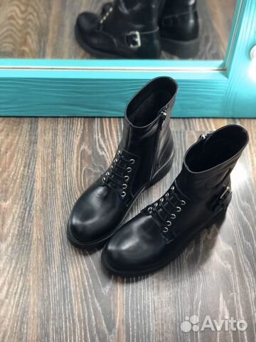Ботинки осенние кожаные чёрные с сердцем
