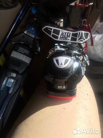 Горные лыжи с ботинками,палками и шлемом