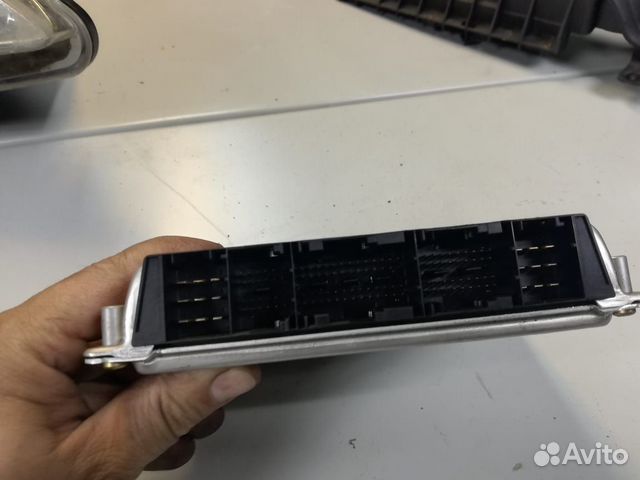 Блок управления двигателем Land Rover NNN000390