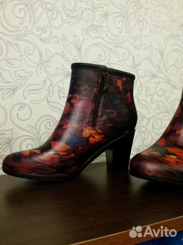 Резиновые сапожки 40 размер Резиновые сапожки 40 размер