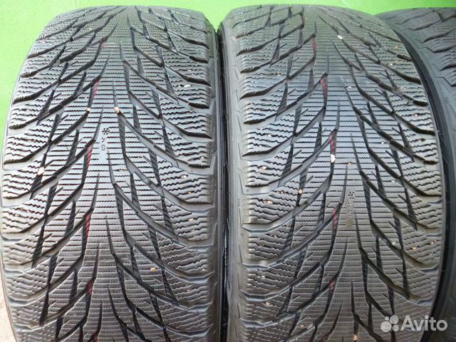 Зимние шины 225/45R17 Nokian Hakkapeliitta R2 Зимние шины 225/45R17 Nokian Hakkapeliitta R2
