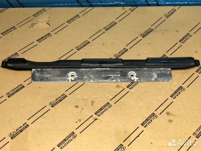 Накладка номера Toyota land cruiser 200 15 Накладка номера Toyota land cruiser 200 15