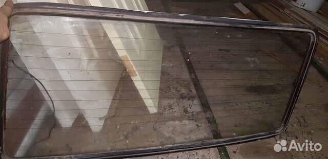 Стекла на ваз 2104, заднее в крышку багажника