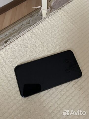 Телефон iPhone X