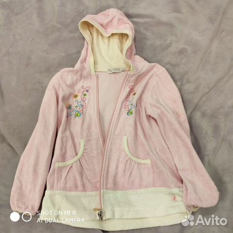 Плюшевая кофта для девочки (рост 116) Плюшевая кофта для девочки (рост 116)