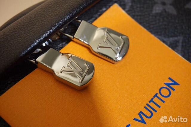 Сумка на пояс Louis Vuitton