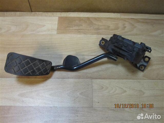 Педаль газа Audi А6 4В С5 ALT 2003 Педаль газа Audi А6 4В С5 ALT 2003