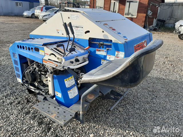 Самоходный Японский пресс-подборщик iseki RBX850