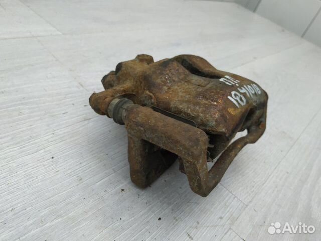 Суппорт передний левый 5512079J10 Suzuki SX4