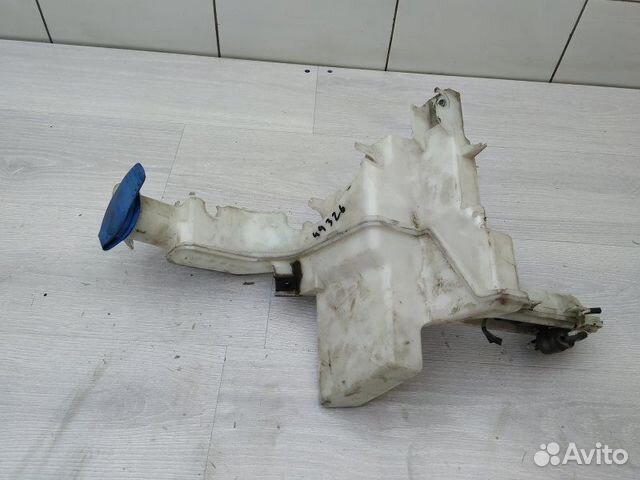 Бачок омывателя 3C0955453P VW Passat (B6) 2005-201 Бачок омывателя 3C0955453P VW Passat (B6) 2005-201