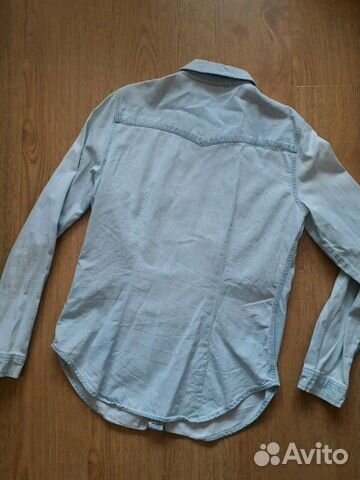 Рубашка из светлой джинсы Pull and bear Рубашка из светлой джинсы Pull and bear
