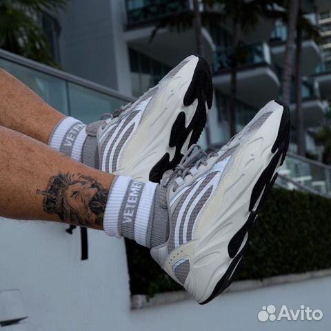 Adidas Yeezy Boost 700 Adidas Yeezy Boost 700