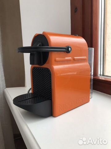 Капсульная кофемашина DeLonghi Nespresso Inissia