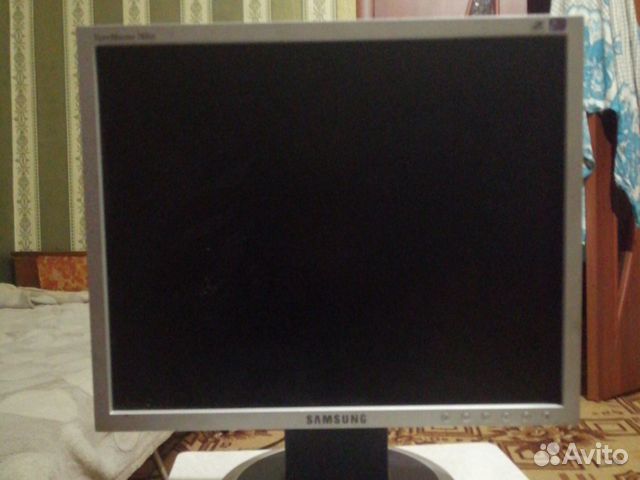 Монитор SAMSUNG